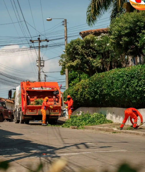 Lavado de vías y áreas públicas